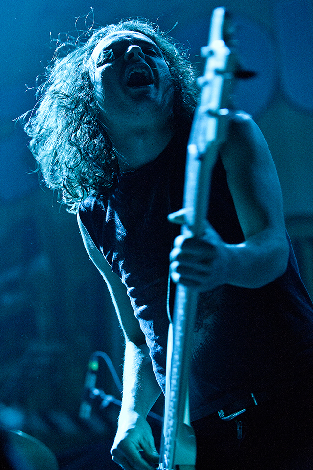 Enforcer in Paradiso Amsterdam door Bram Muller