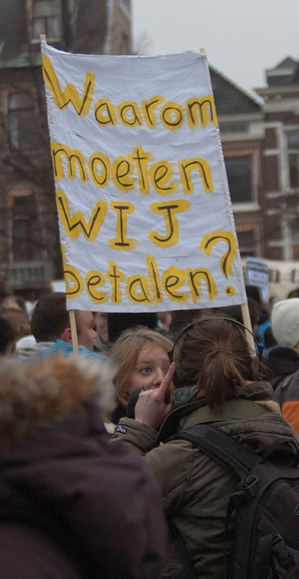 Studentenprotest tegen bezuinigingen op hoger onderwijs door Maikel Wilke