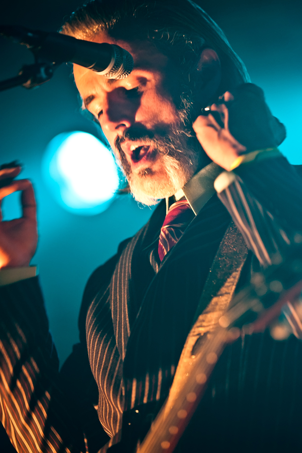 Triggerfinger in Paradiso door Bart Heemskerk