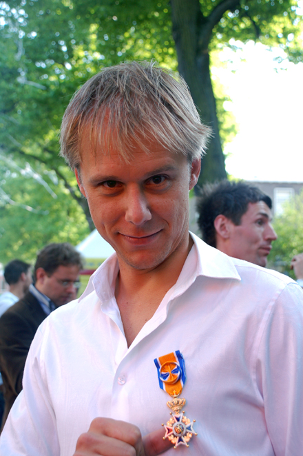 Foto's: Armin van Buuren onderscheiden 